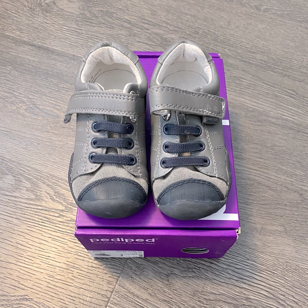 Pediped Sneakers Size 6-6.5 NWT